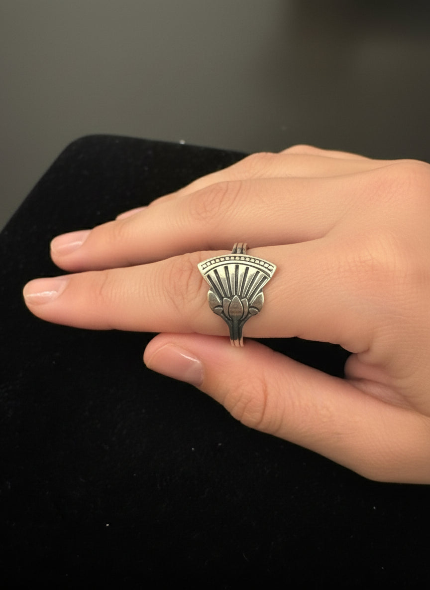 Seshen Silver Ring